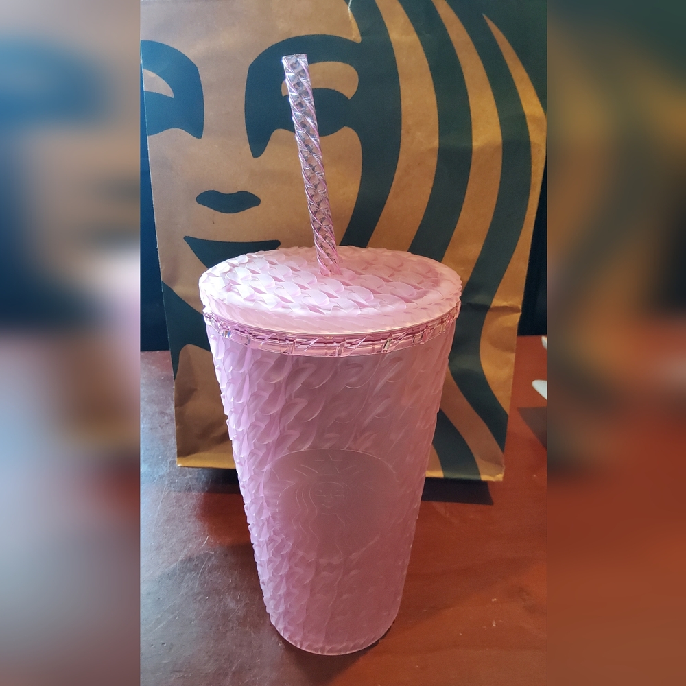 Starbucks 2024 Light Pink Chain Link Soft Touch Tumbler